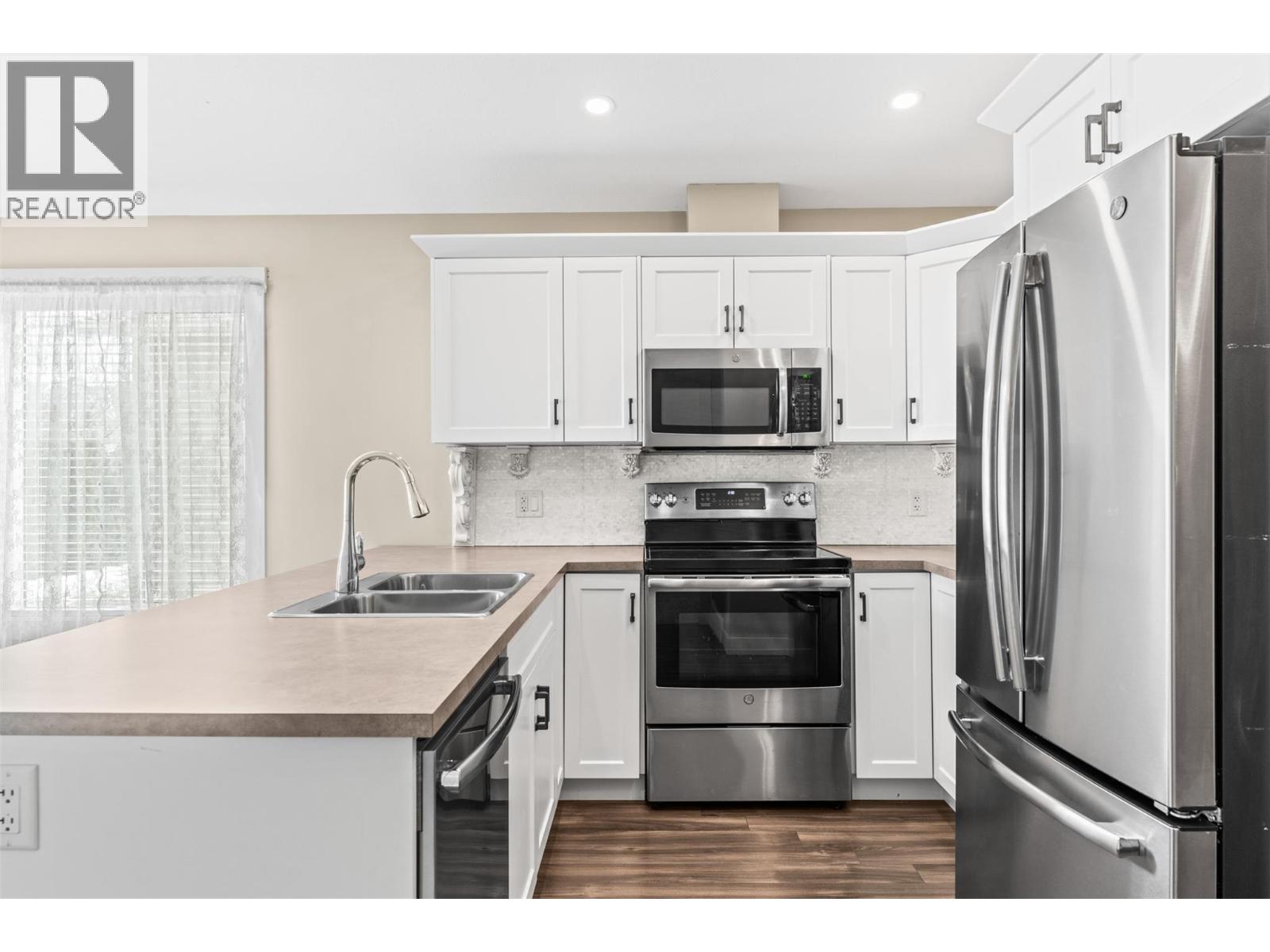 2100 55 Avenue Unit# 66, Vernon, British Columbia  V1T 9Y6 - Photo 5 - 10379476