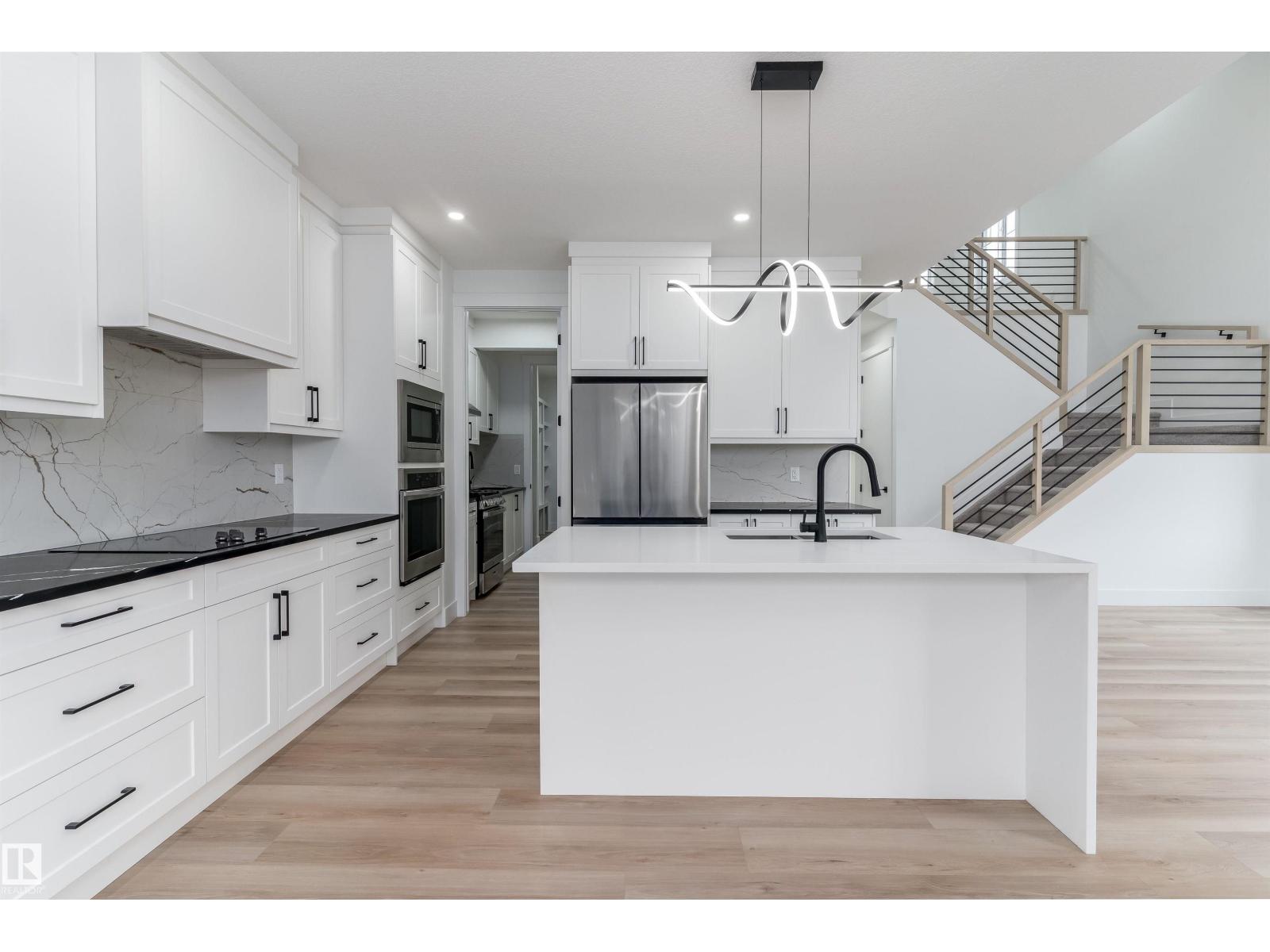 804 Elderberry Ct Nw, Edmonton, Alberta  T6M 3J7 - Photo 8 - E4478524