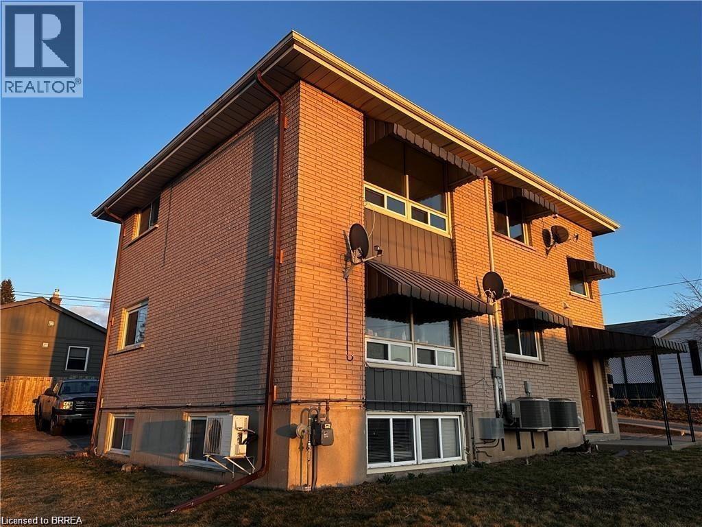 73 FOURTH Avenue Unit# 2, brantford, Ontario