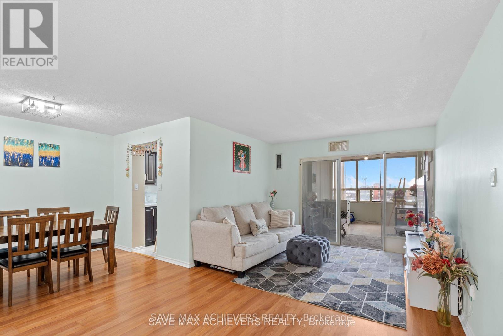 806 - 10 Malta Avenue, Brampton, Ontario  L6Y 4G6 - Photo 9 - W12775184