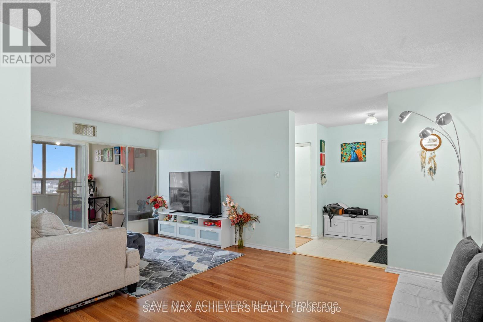 806 - 10 Malta Avenue, Brampton, Ontario  L6Y 4G6 - Photo 4 - W12775184