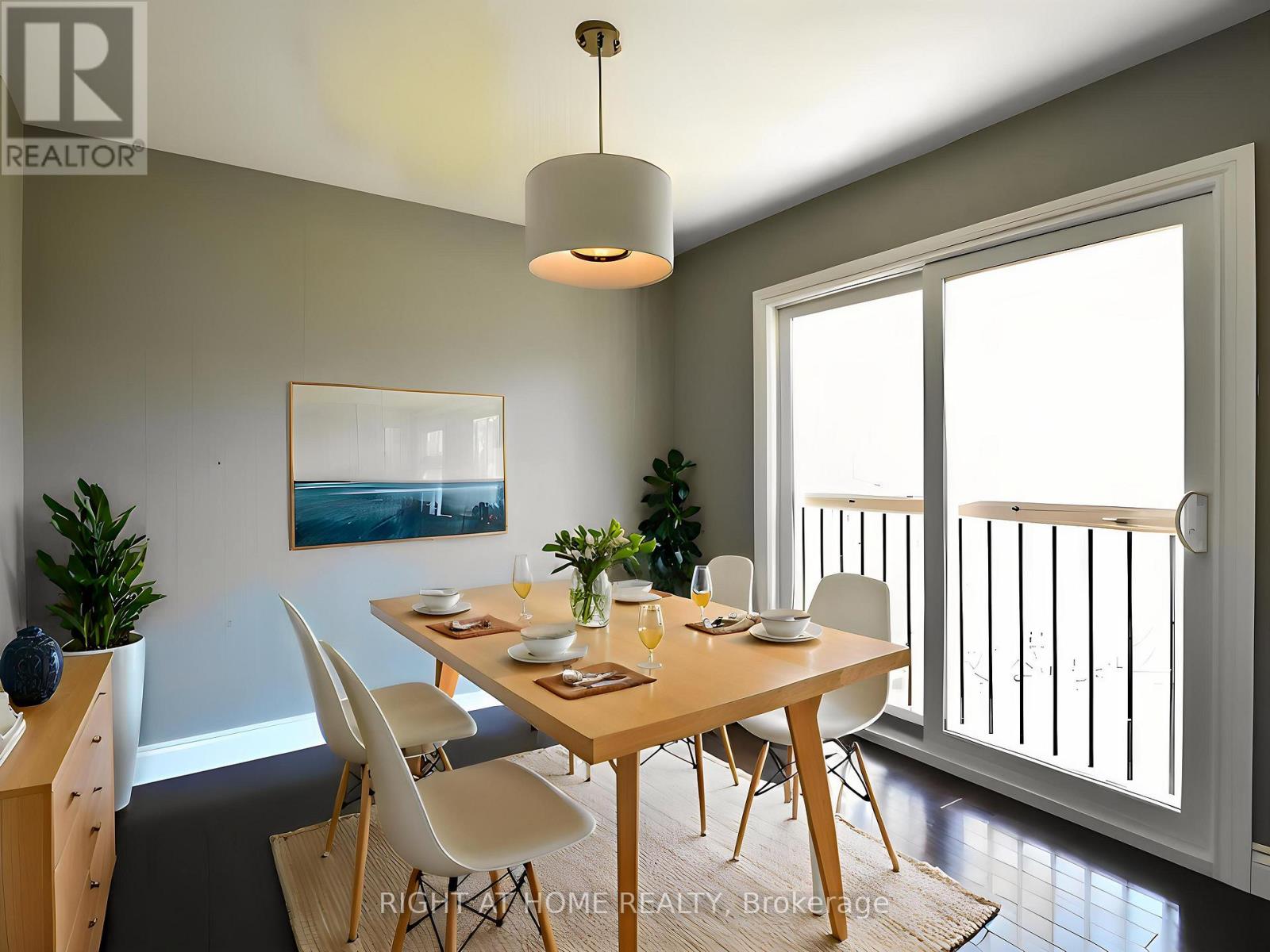 15 Pioneer Drive, Mississauga, Ontario  L5M 1G8 - Photo 6 - W12904774