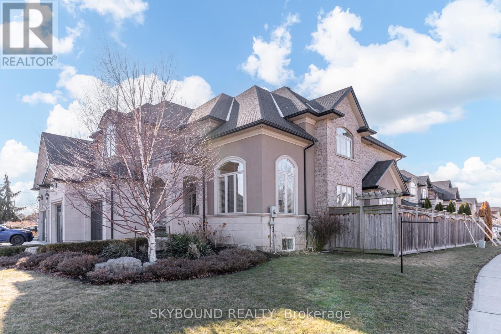 101 Seabreeze Crescent, Hamilton, Ontario  L8E 0A2 - Photo 6 - X12862552