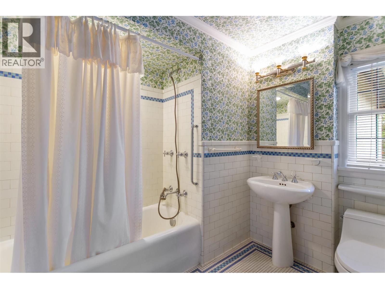 5376 Marguerite Street, Vancouver, British Columbia  V6M 3K6 - Photo 13 - R3102101