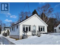 211 McCulloch St, Thunder Bay, Ontario
