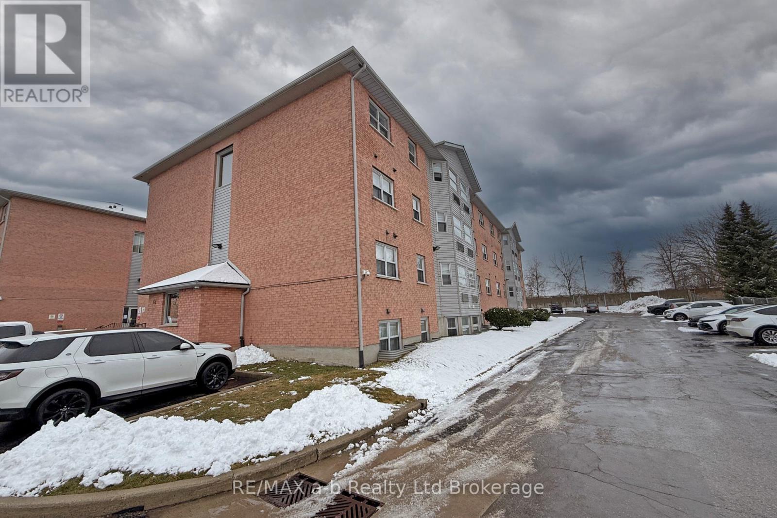 36 - 64 Hiawatha Road, Woodstock, Ontario  N4T 1P4 - Photo 2 - X12905768