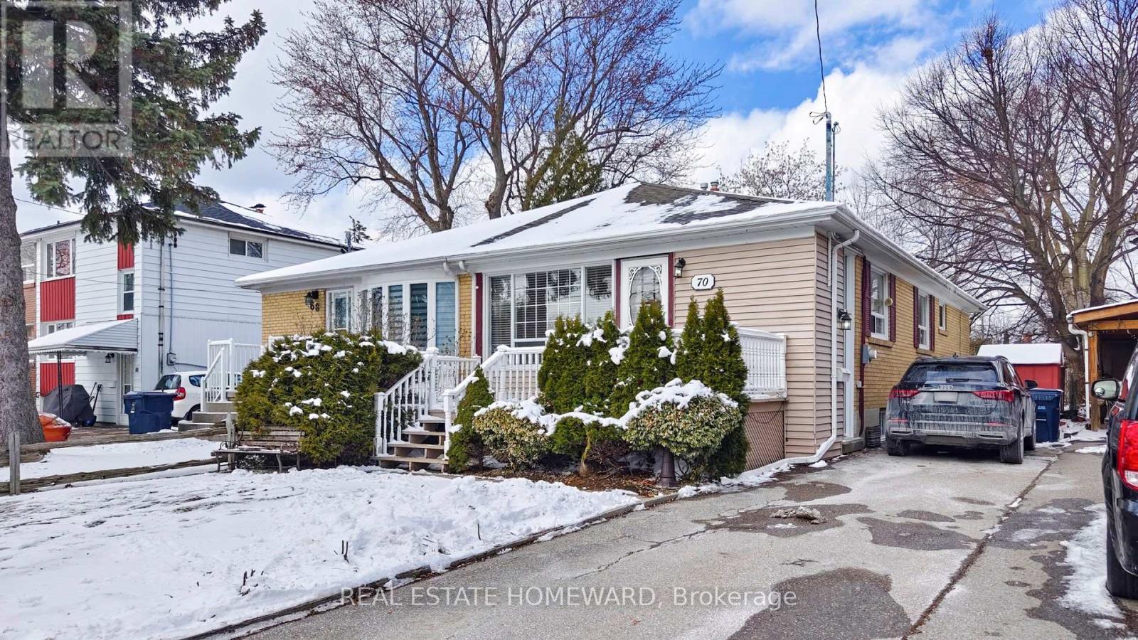 70 Painted Post Drive, Toronto, Ontario  M1H 1T2 - Photo 2 - E12905764