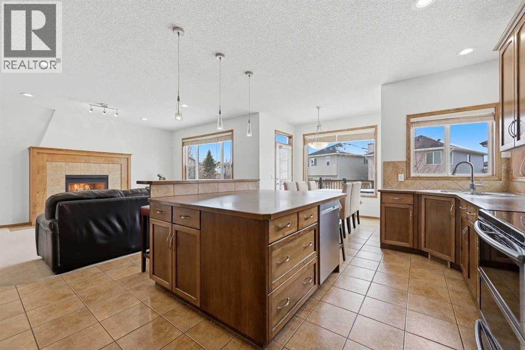 125 Panamount Heath Nw, Calgary, Alberta  T3K 6J9 - Photo 7 - A2291772