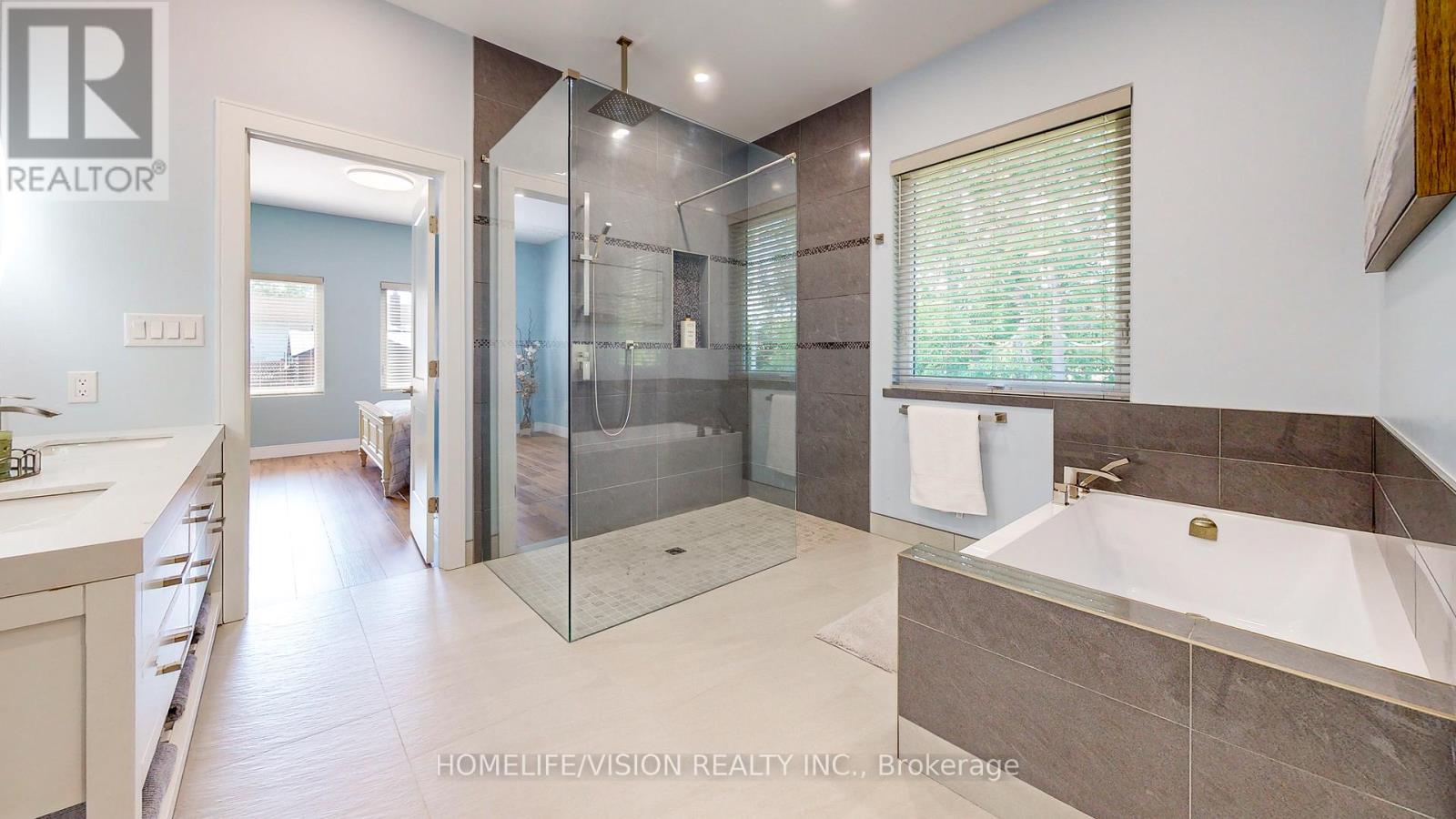 740 Midland Avenue, Tay, Ontario  L0K 1R0 - Photo 21 - S12905744