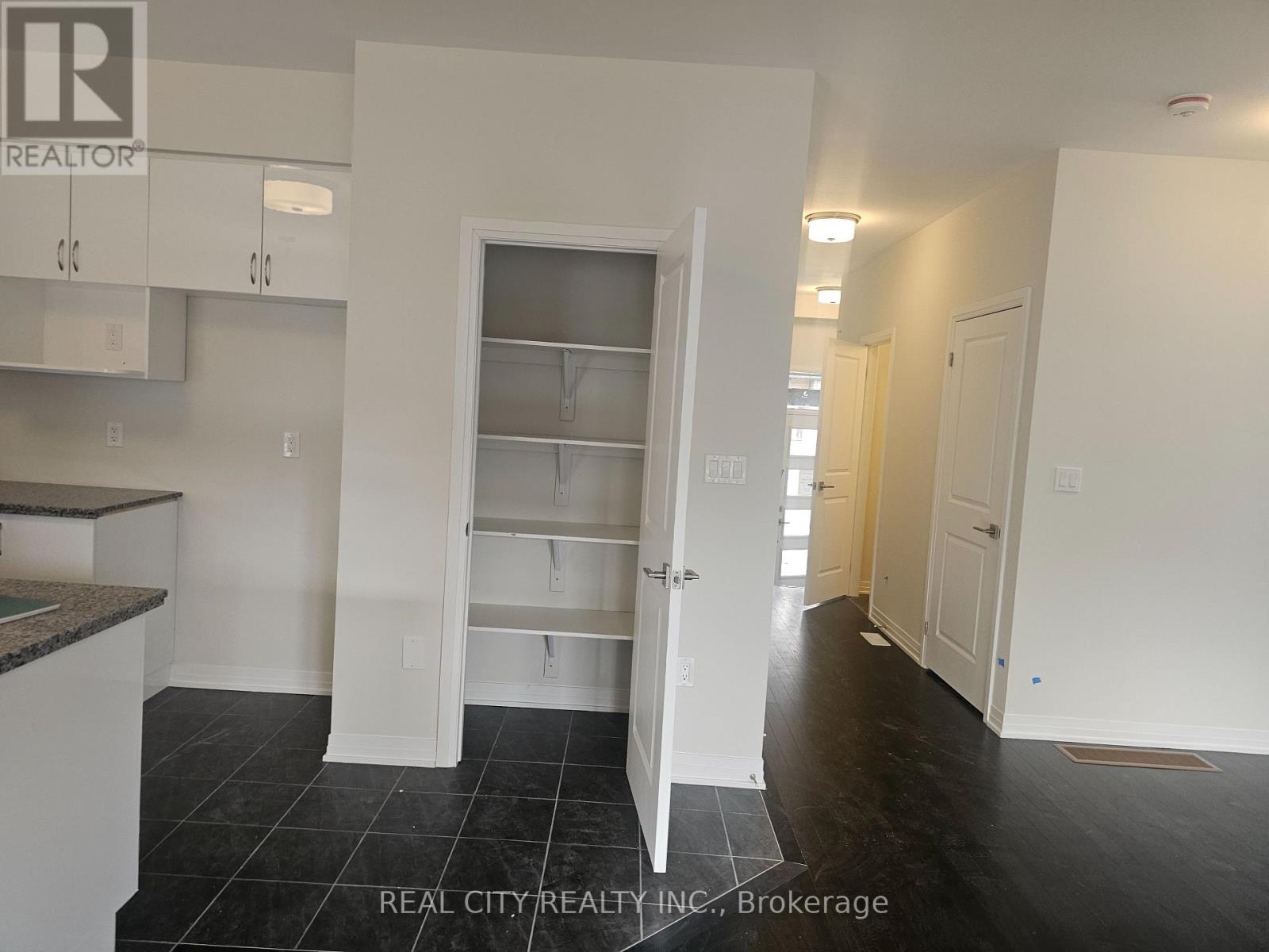 3063 Sandy Acres Avenue, Severn, Ontario  L3V 6H3 - Photo 10 - S12905760