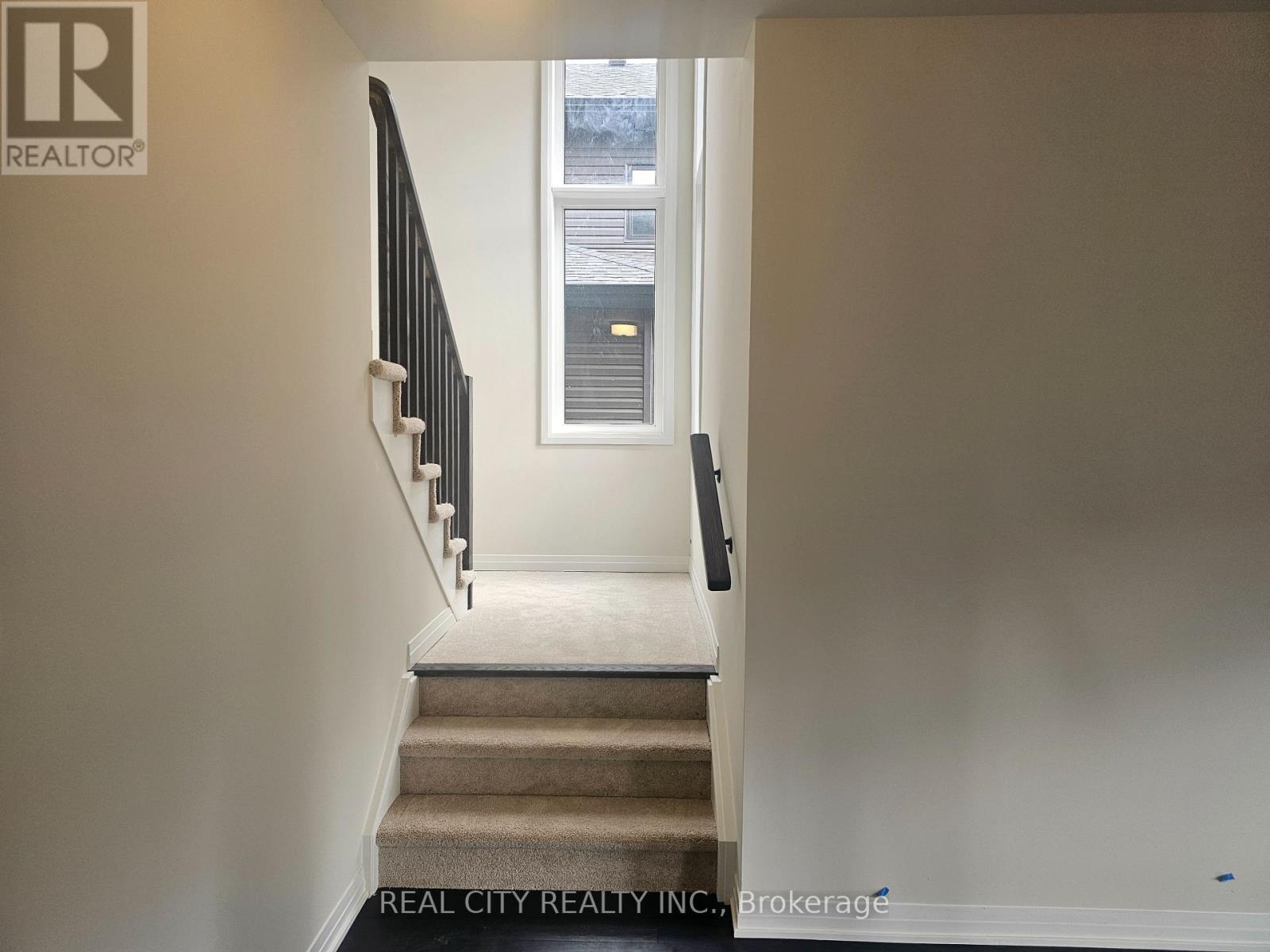 3063 Sandy Acres Avenue, Severn, Ontario  L3V 6H3 - Photo 11 - S12905760