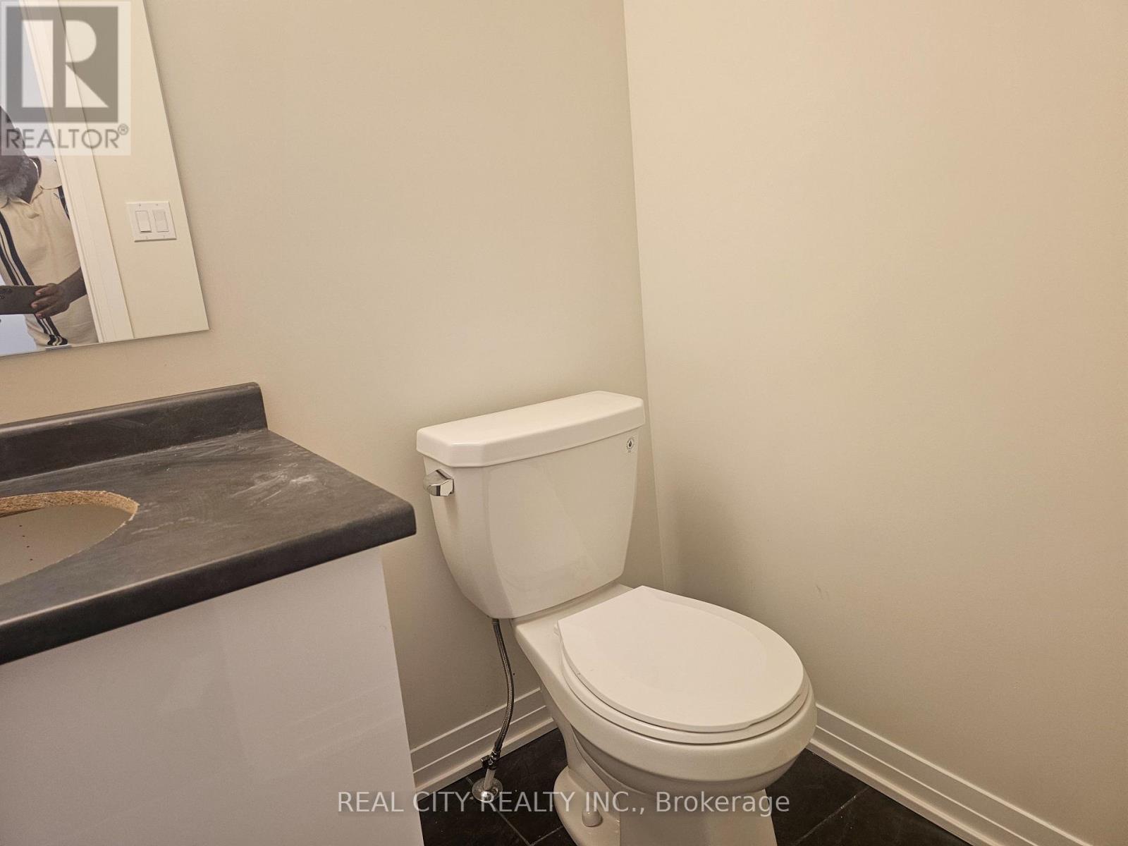 3063 Sandy Acres Avenue, Severn, Ontario  L3V 6H3 - Photo 3 - S12905760