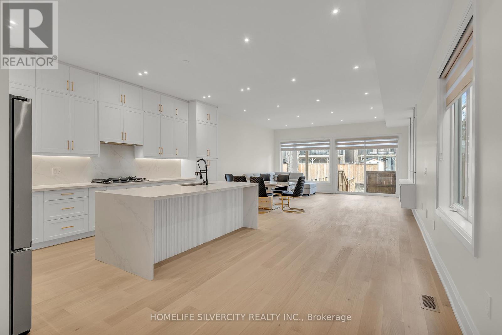 25a Pine Avenue N, Mississauga, Ontario  L5H 2P9 - Photo 15 - W12905730