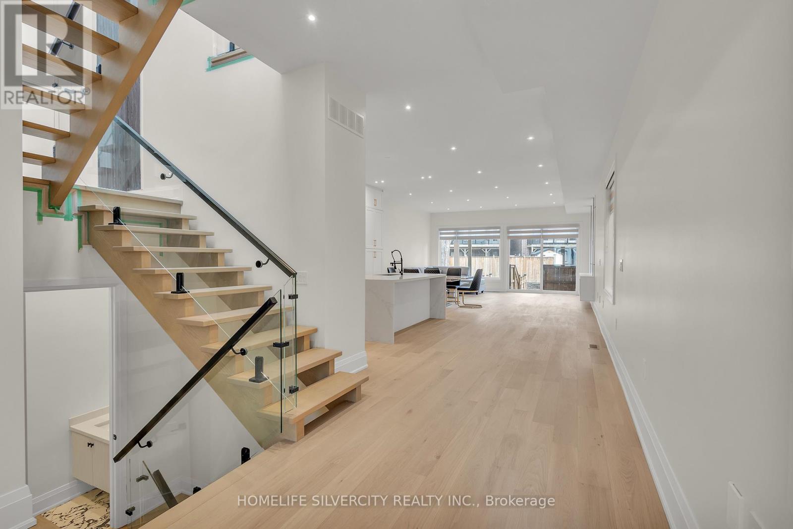 25a Pine Avenue N, Mississauga, Ontario  L5H 2P9 - Photo 16 - W12905730