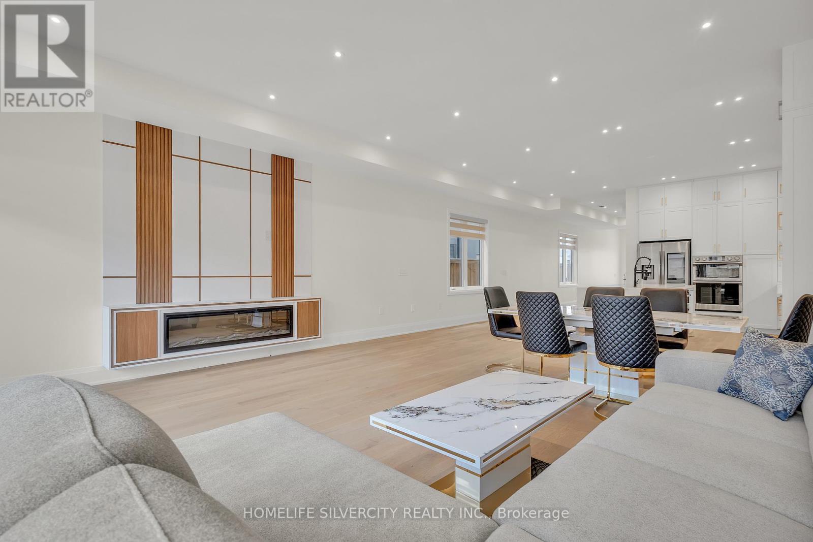 25a Pine Avenue N, Mississauga, Ontario  L5H 2P9 - Photo 23 - W12905730