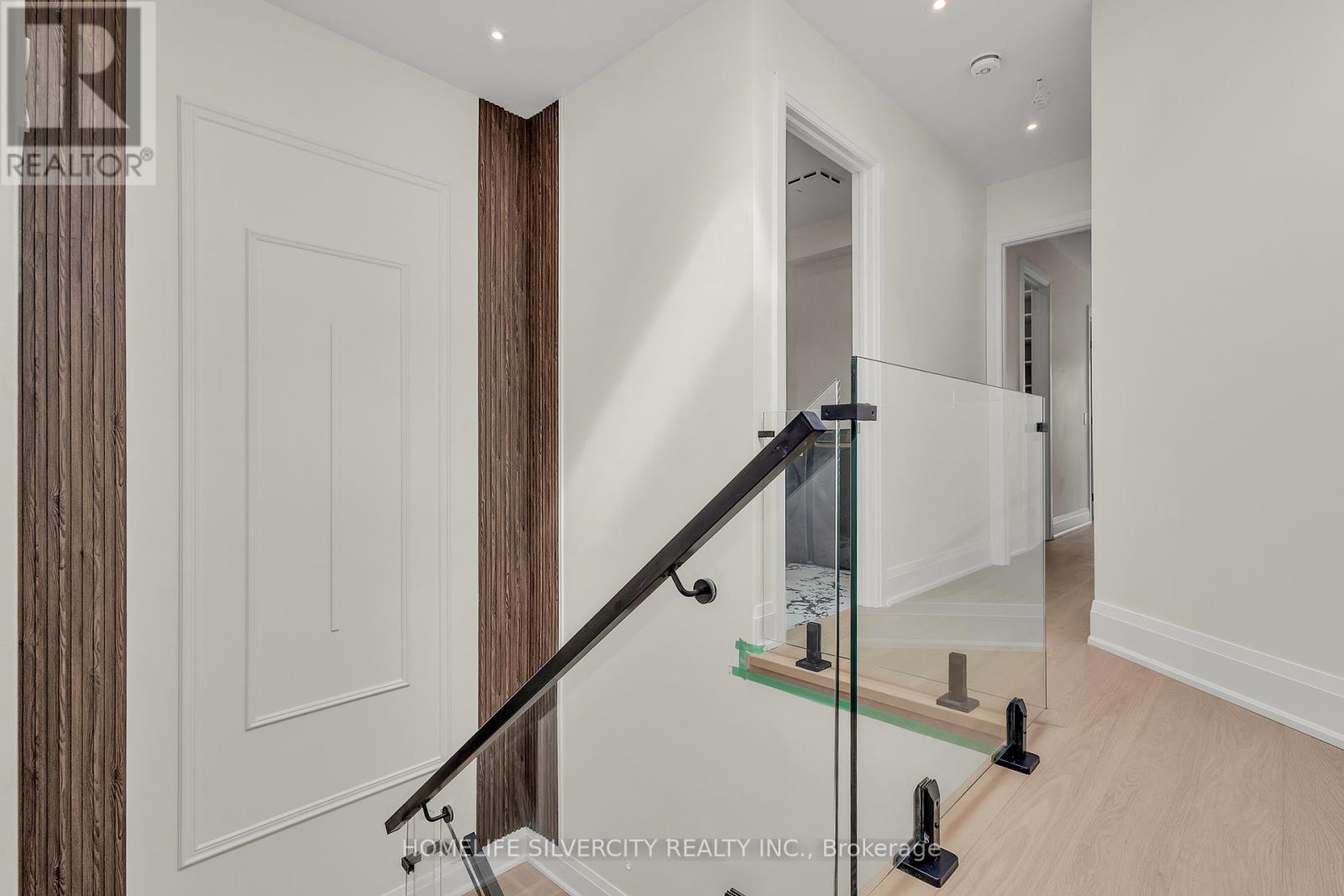 25a Pine Avenue N, Mississauga, Ontario  L5H 2P9 - Photo 25 - W12905730