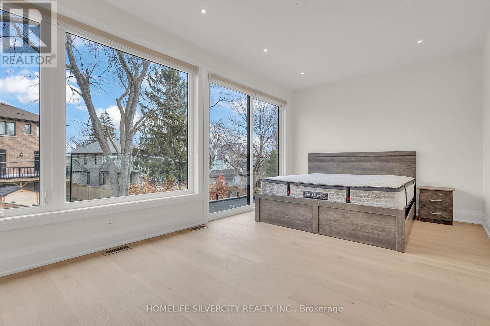 25a Pine Avenue N, Mississauga, Ontario  L5H 2P9 - Photo 26 - W12905730