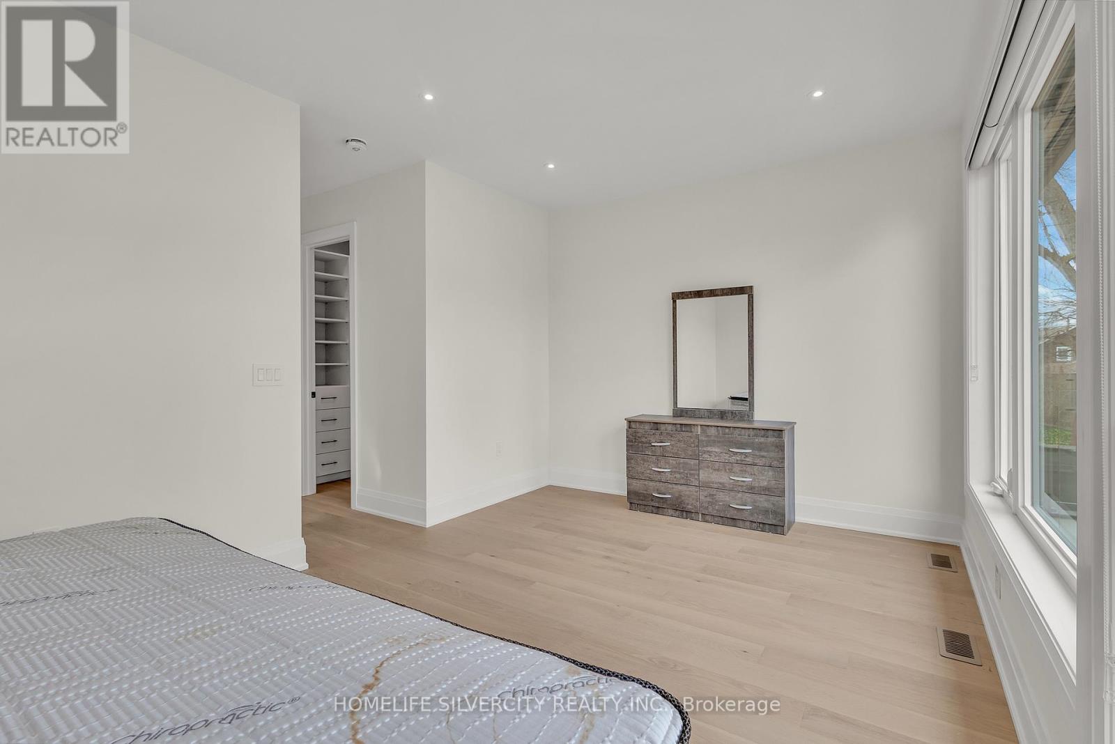 25a Pine Avenue N, Mississauga, Ontario  L5H 2P9 - Photo 27 - W12905730