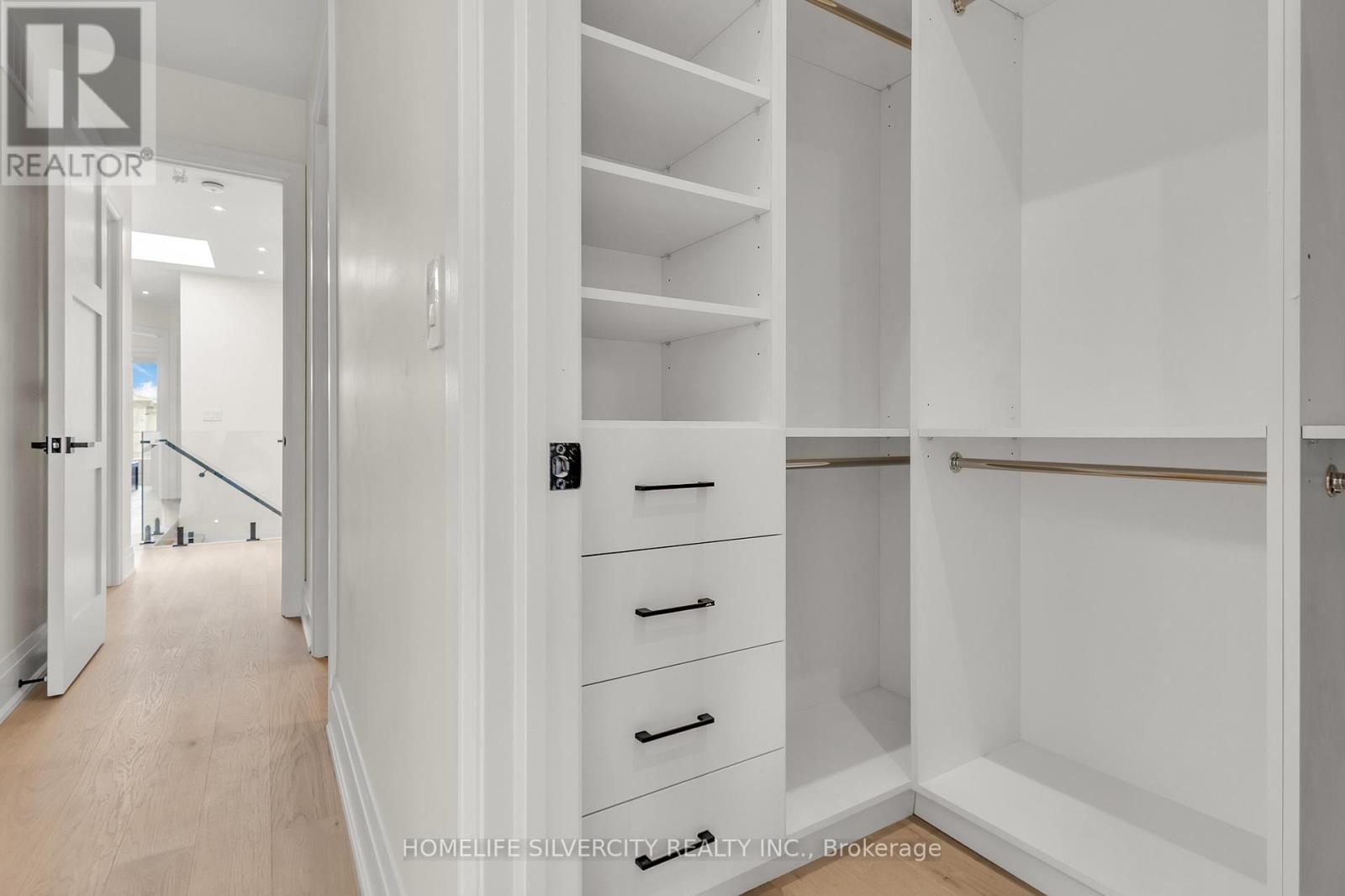 25a Pine Avenue N, Mississauga, Ontario  L5H 2P9 - Photo 28 - W12905730