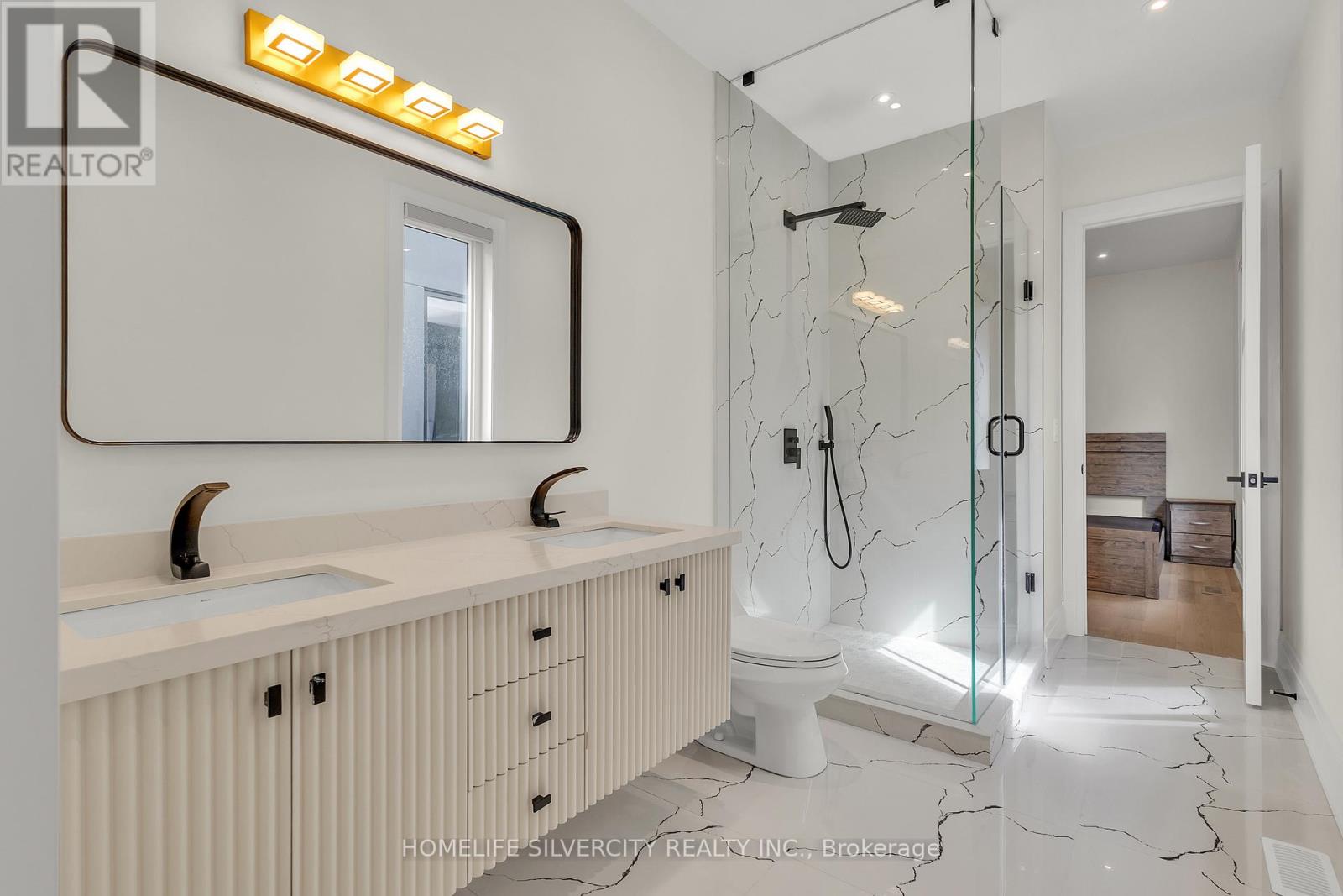 25a Pine Avenue N, Mississauga, Ontario  L5H 2P9 - Photo 33 - W12905730