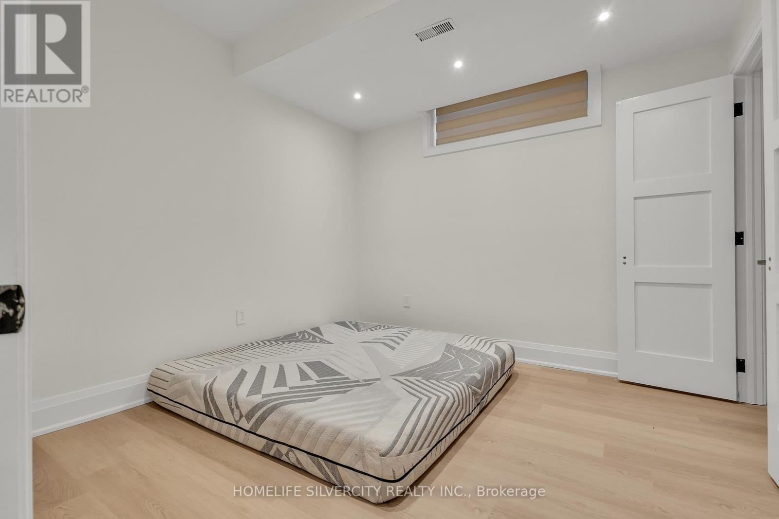 25a Pine Avenue N, Mississauga, Ontario  L5H 2P9 - Photo 43 - W12905730