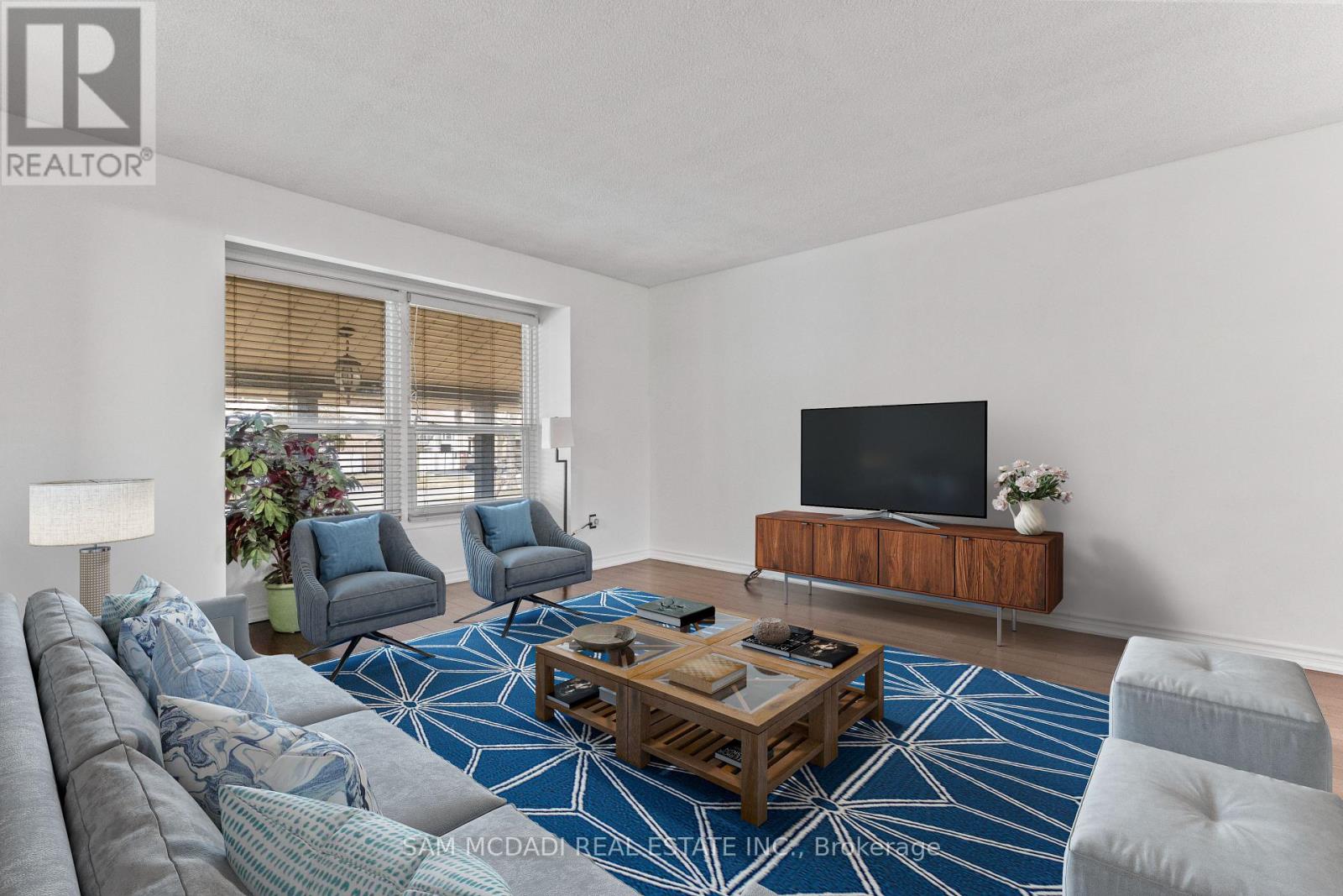 6085 Starfield Crescent, Mississauga, Ontario  L5N 1X2 - Photo 2 - W12905732