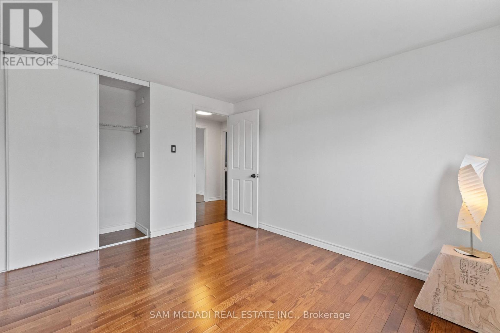 6085 Starfield Crescent, Mississauga, Ontario  L5N 1X2 - Photo 20 - W12905732