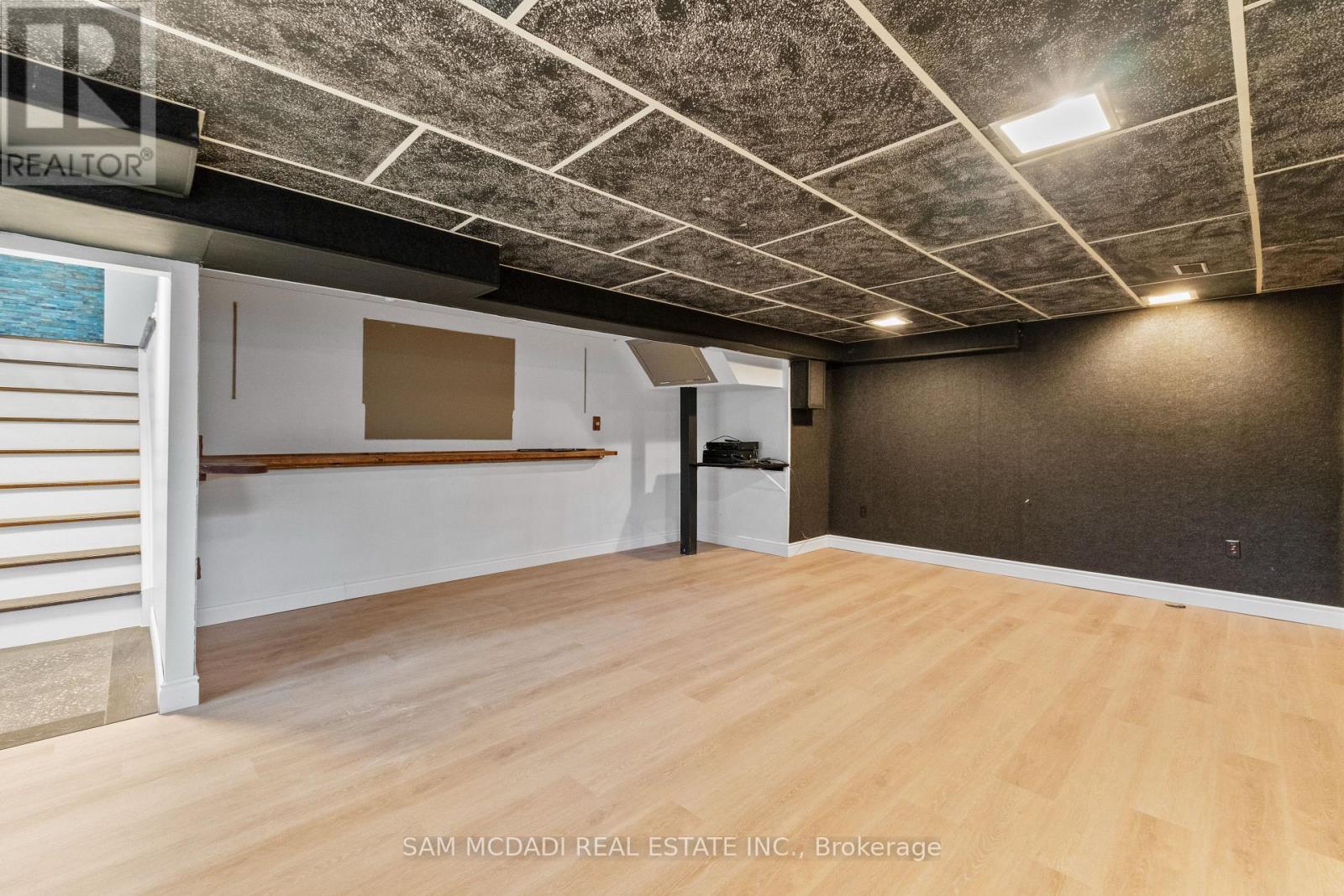 6085 Starfield Crescent, Mississauga, Ontario  L5N 1X2 - Photo 34 - W12905732