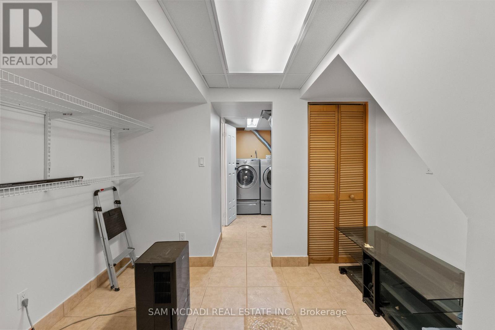 6085 Starfield Crescent, Mississauga, Ontario  L5N 1X2 - Photo 36 - W12905732