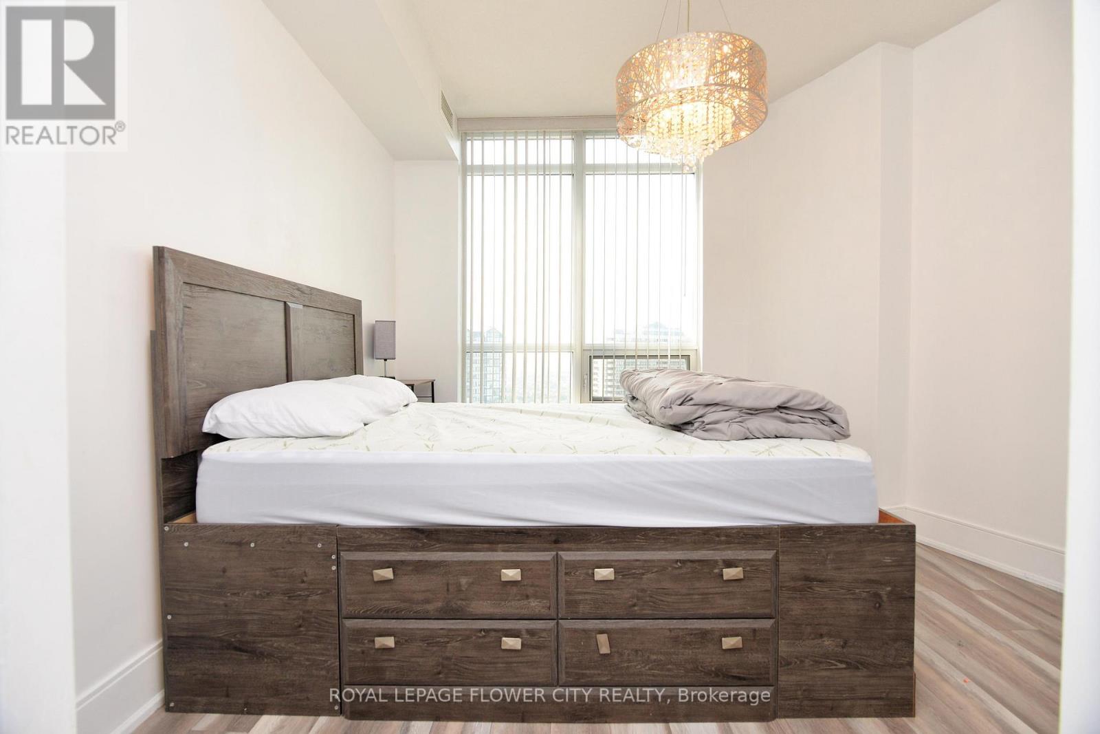 1902 - 330 Burnhamthorpe Road W, Mississauga, Ontario  L5B 0E1 - Photo 16 - W12905752