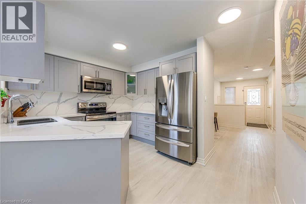 2468 Newcastle Crescent, Oakville, Ontario  L6M 4P3 - Photo 7 - 40813947