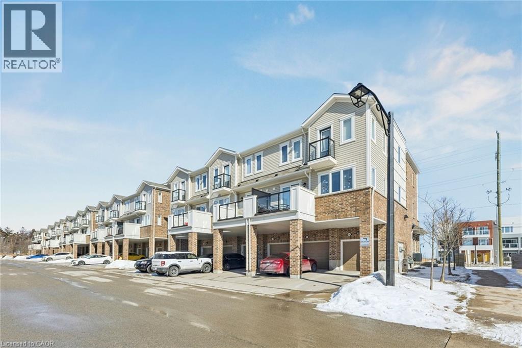 585 Goldenrod Lane, Kitchener, Ontario  N2R 0L7 - Photo 2 - 40808922