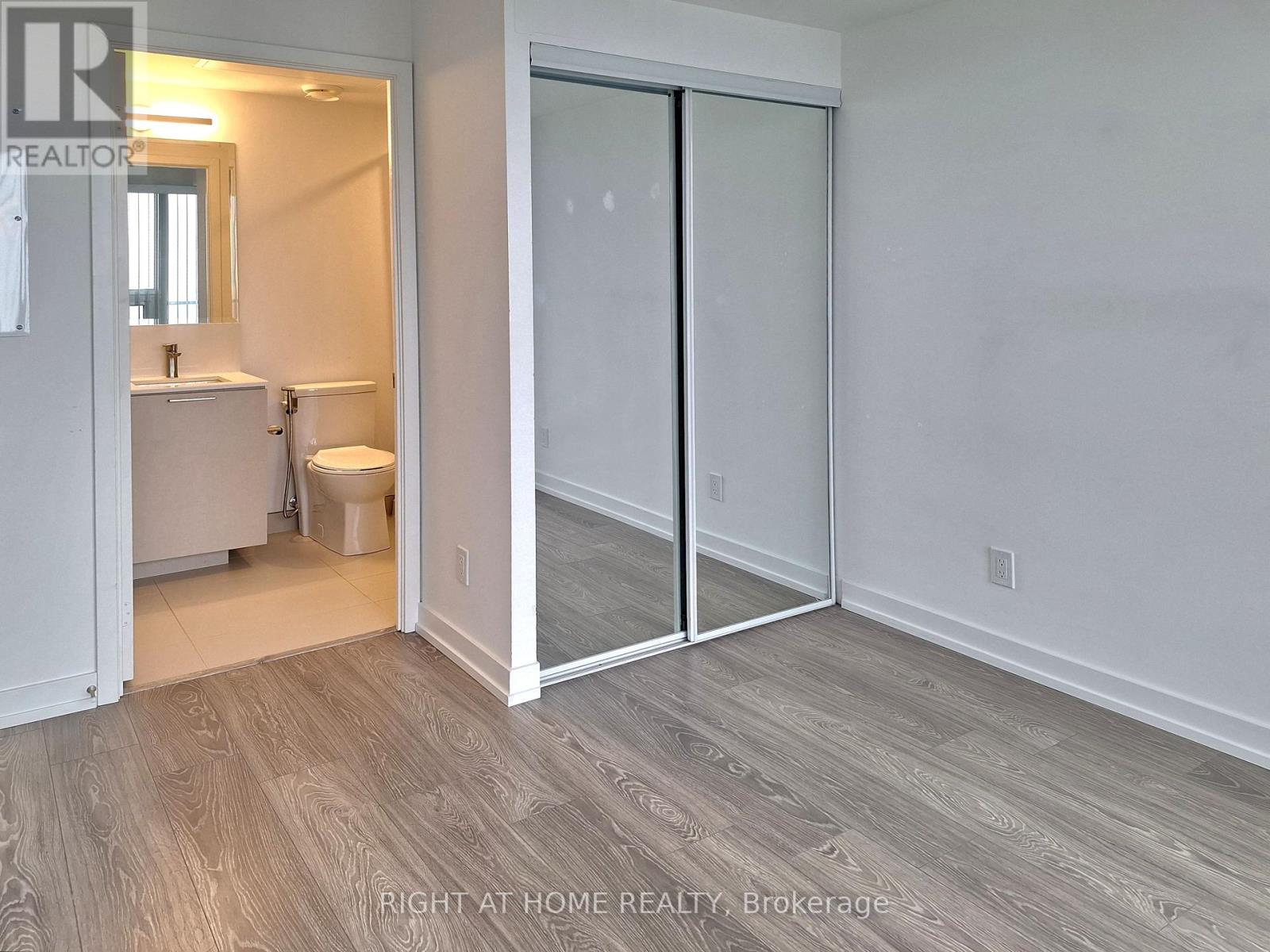 2910 - 19 Western Battery Road, Toronto, Ontario  M6K 0E3 - Photo 9 - C12784558