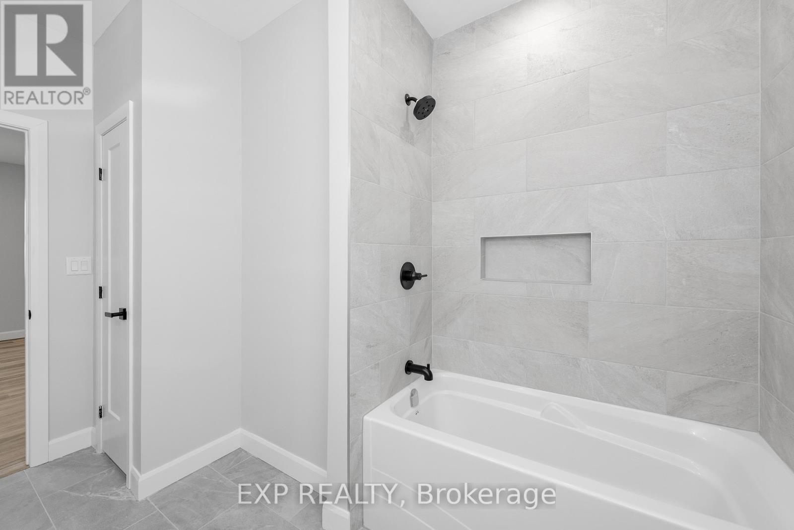 869 Caron Street, Clarence-Rockland, Ontario K4K 1H1 - Photo 22 - X12905788