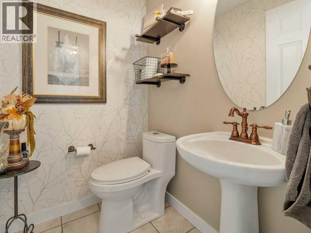 425 Fairmont Boulevard S, Lethbridge, Alberta  T1K 7G2 - Photo 12 - A2267871