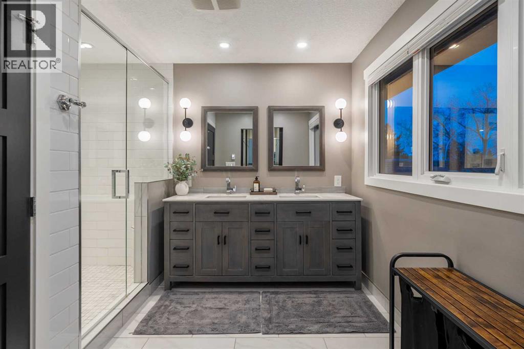 136 Lake Crimson Close Se, Calgary, Alberta  T2J 3K7 - Photo 24 - A2294017