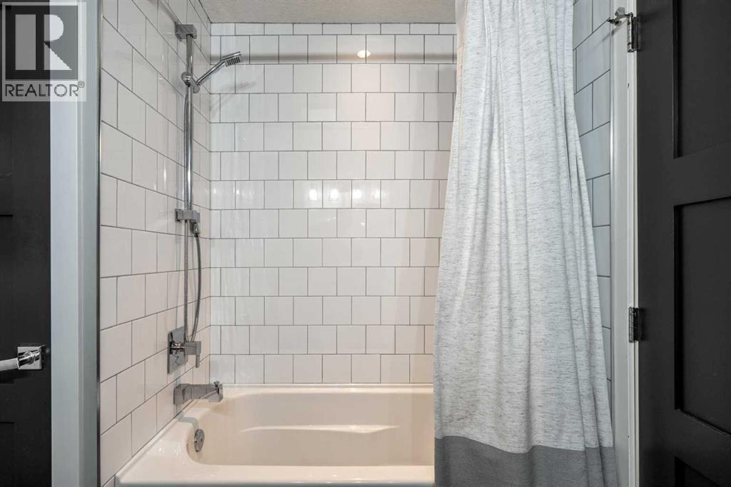 136 Lake Crimson Close Se, Calgary, Alberta  T2J 3K7 - Photo 31 - A2294017