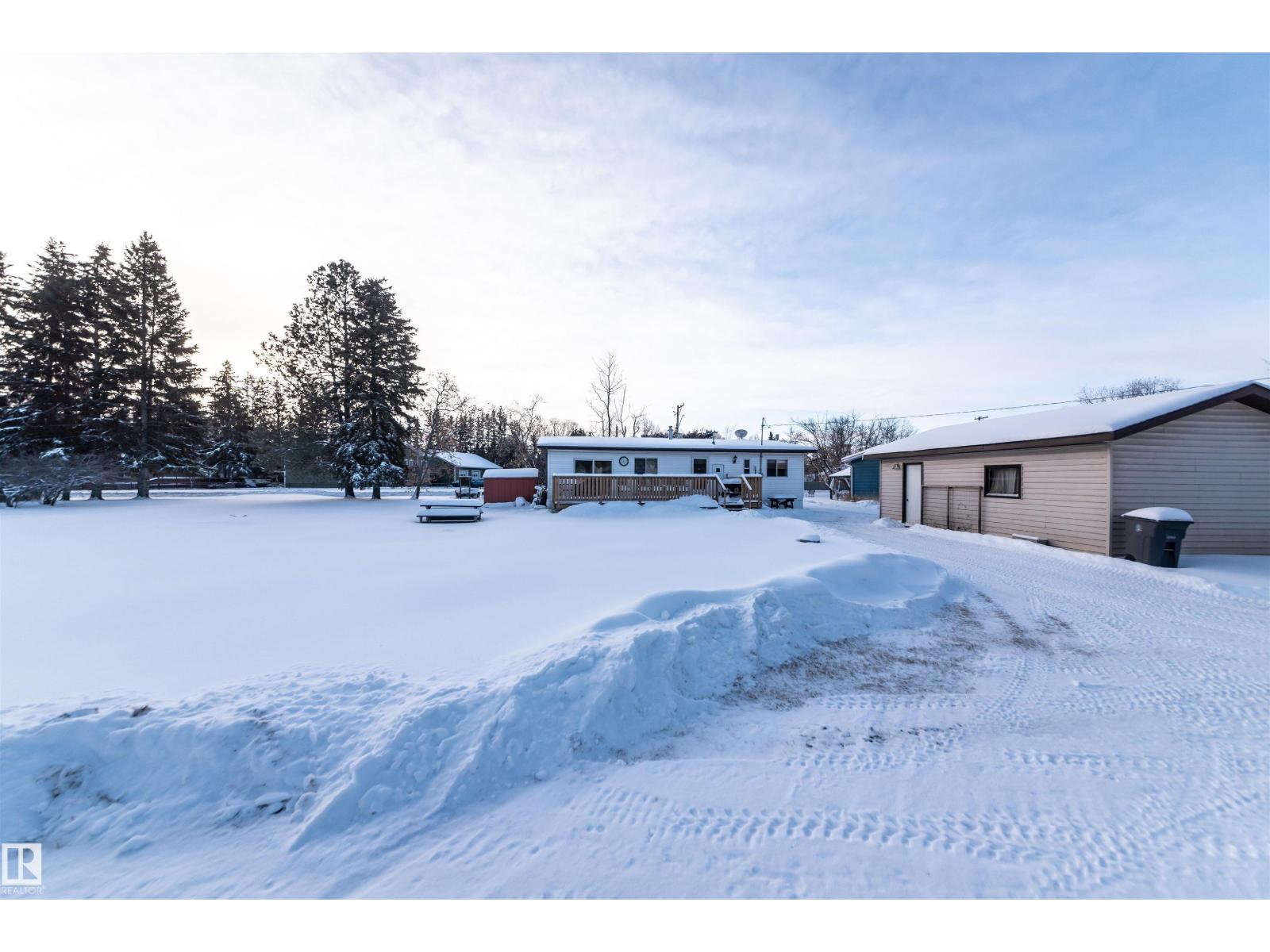 4519 46 St, Rural Lac Ste. Anne County, Alberta  T0E 0A0 - Photo 38 - E4478529