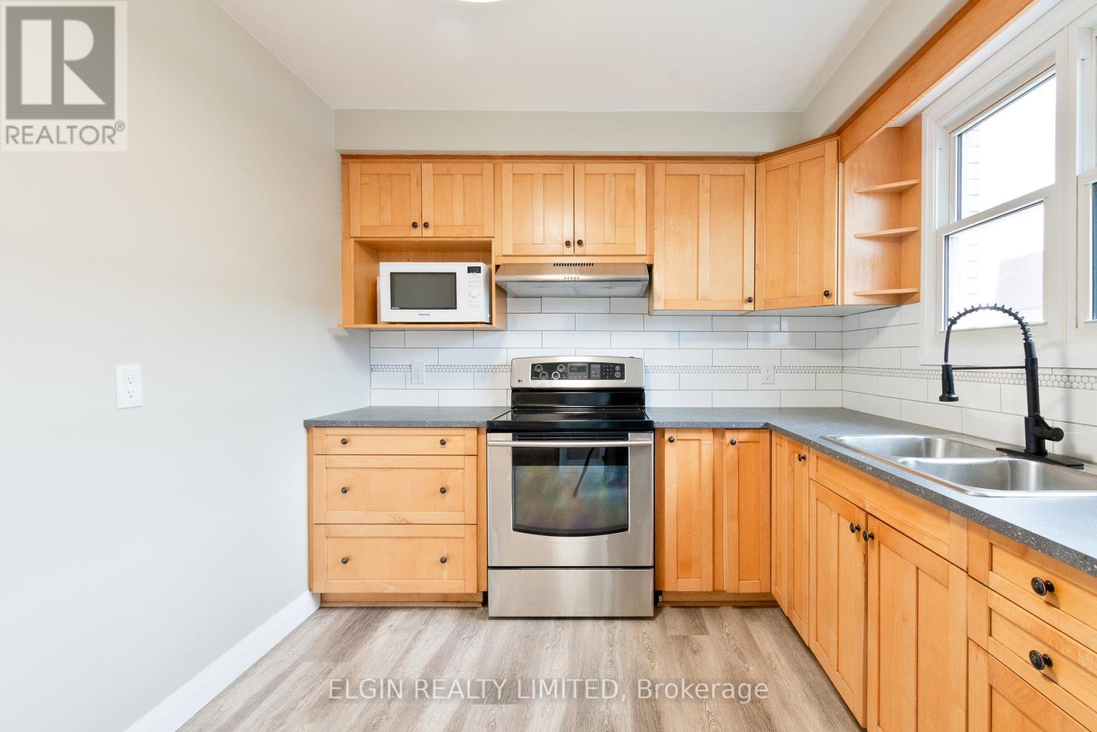 427 Forest Avenue, St. Thomas, Ontario  N5R 5G2 - Photo 10 - X12905796