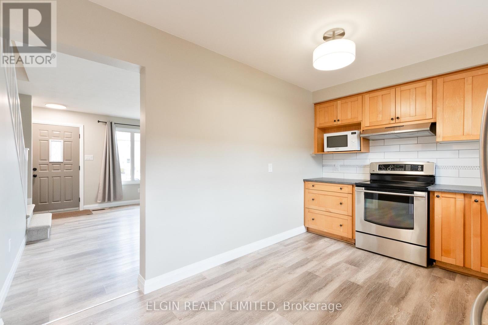 427 Forest Avenue, St. Thomas, Ontario  N5R 5G2 - Photo 14 - X12905796