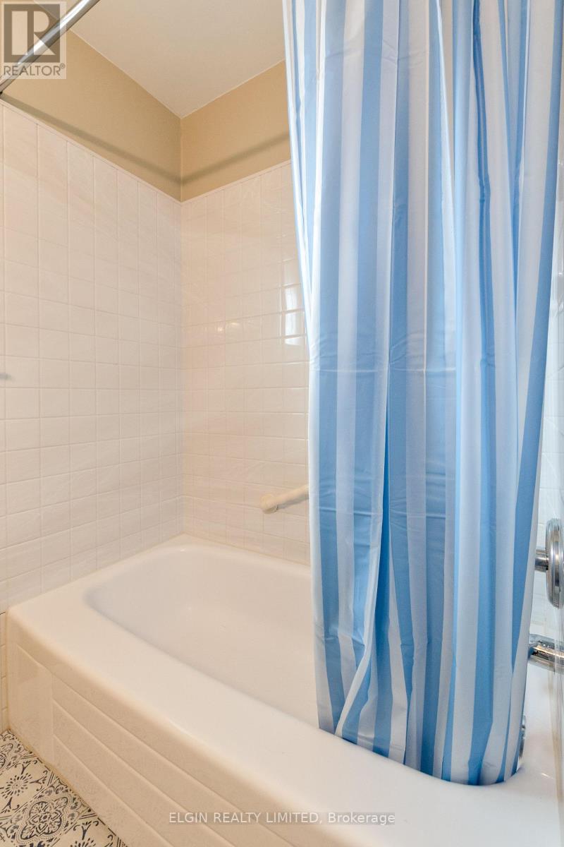 427 Forest Avenue, St. Thomas, Ontario  N5R 5G2 - Photo 25 - X12905796