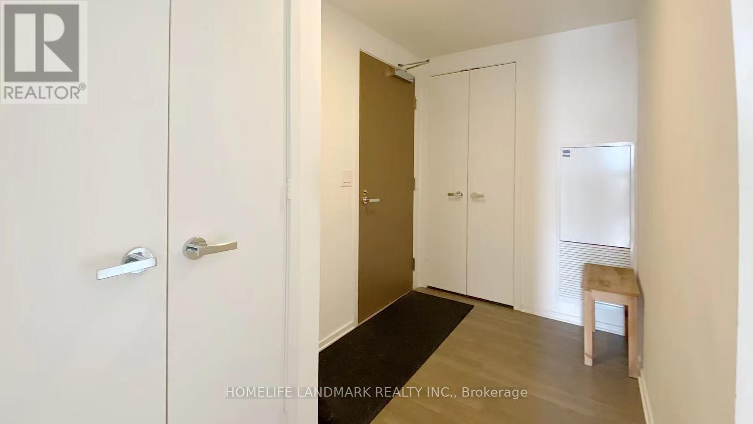 2601 - 1 Bloor Street E, Toronto, Ontario  M4W 0A8 - Photo 2 - C12905800