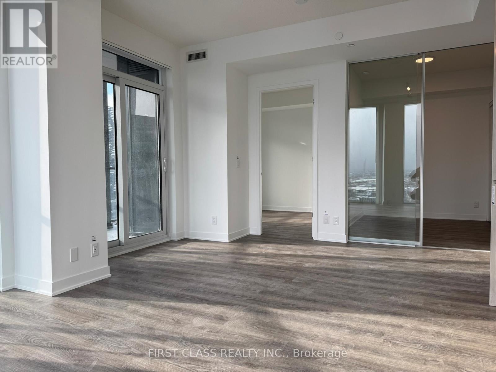 3306 - 180 Front Street E, Toronto, Ontario  M5A 0A9 - Photo 3 - C12905808