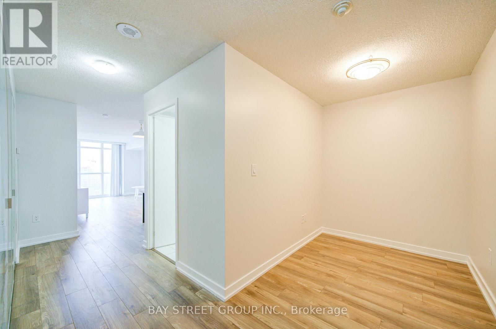 2315 - 21 Iceboat Terrace, Toronto, Ontario  M5V 4B2 - Photo 11 - C12905818