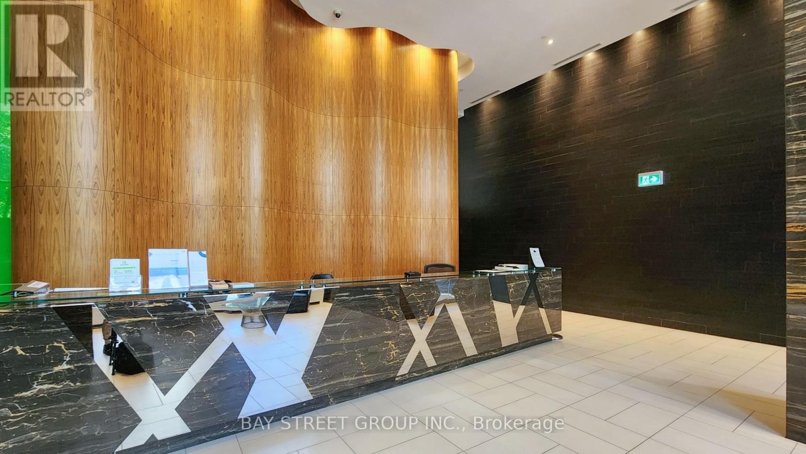 2315 - 21 Iceboat Terrace, Toronto, Ontario  M5V 4B2 - Photo 4 - C12905818