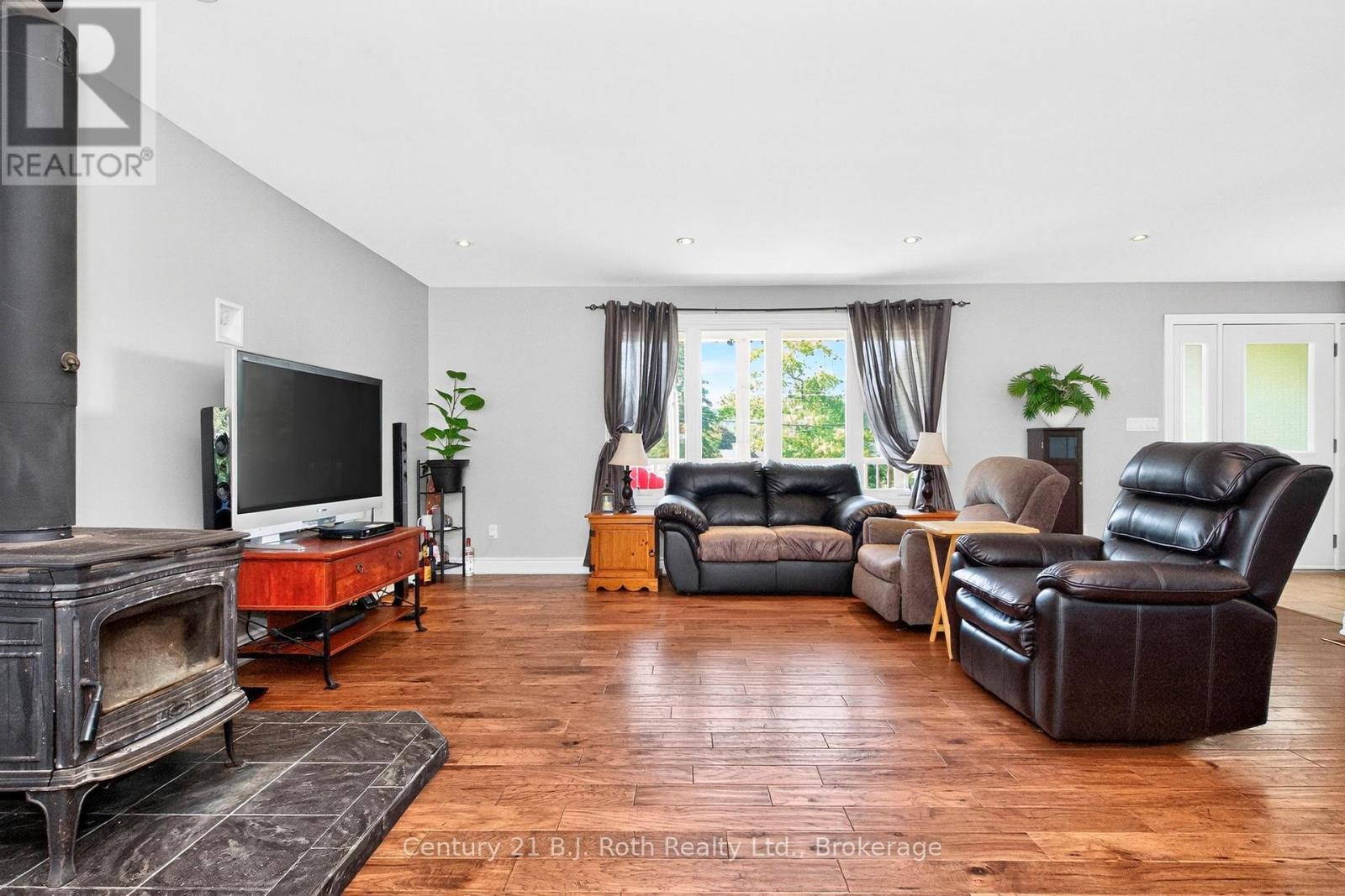 161 Forest Harbour Parkway, Tay, Ontario  L0K 1E0 - Photo 9 - S12905816