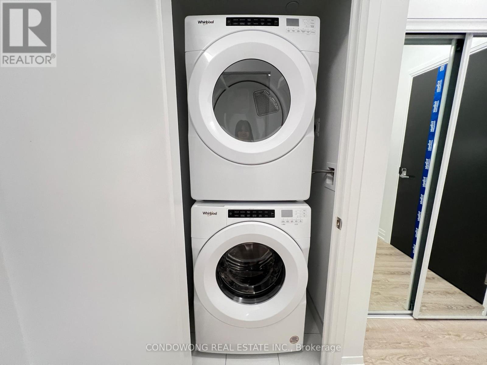 1210 - 286 Main Street, Toronto, Ontario  M4C 0B3 - Photo 11 - E12905812