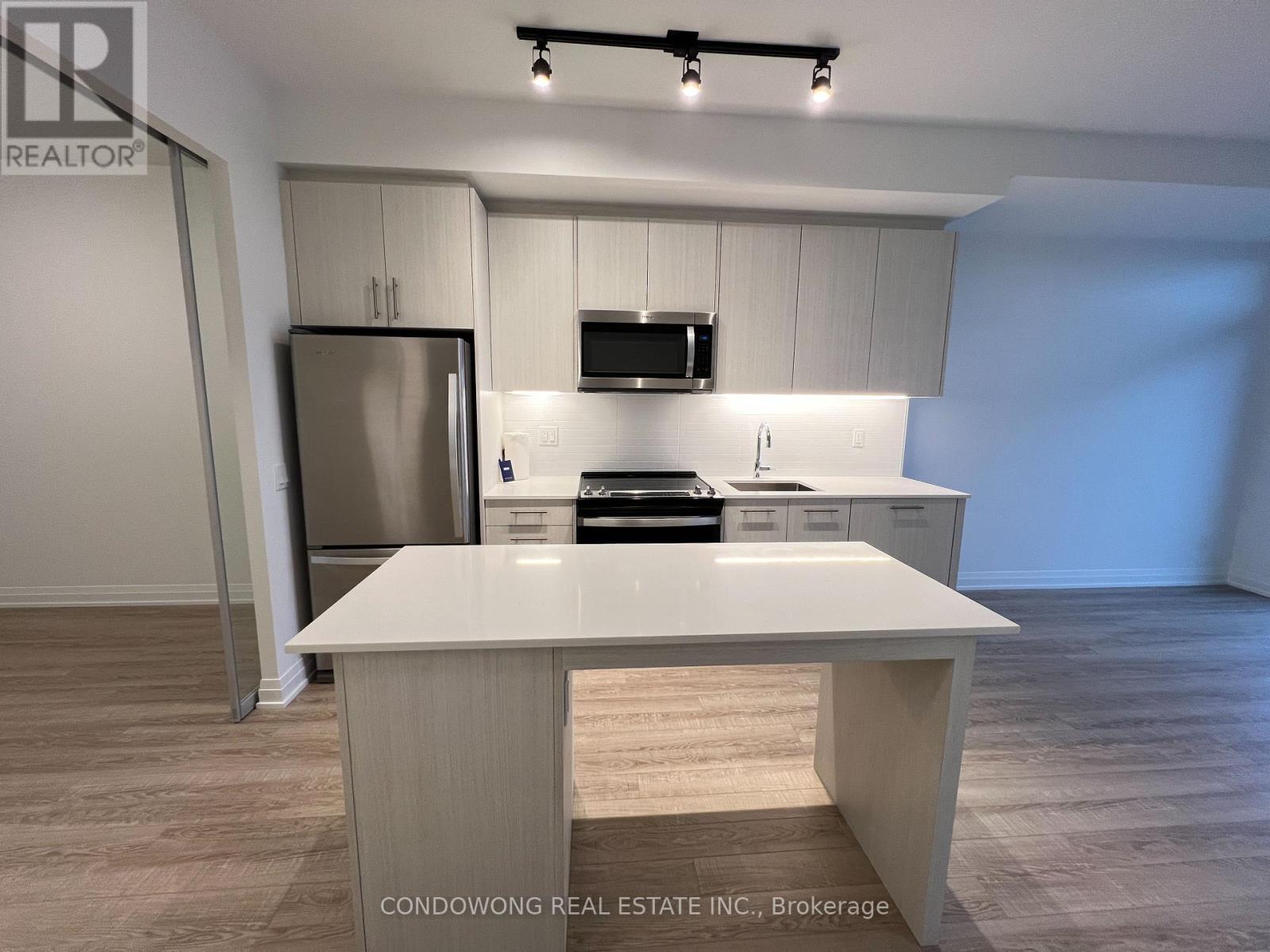 1210 - 286 Main Street, Toronto, Ontario  M4C 0B3 - Photo 2 - E12905812