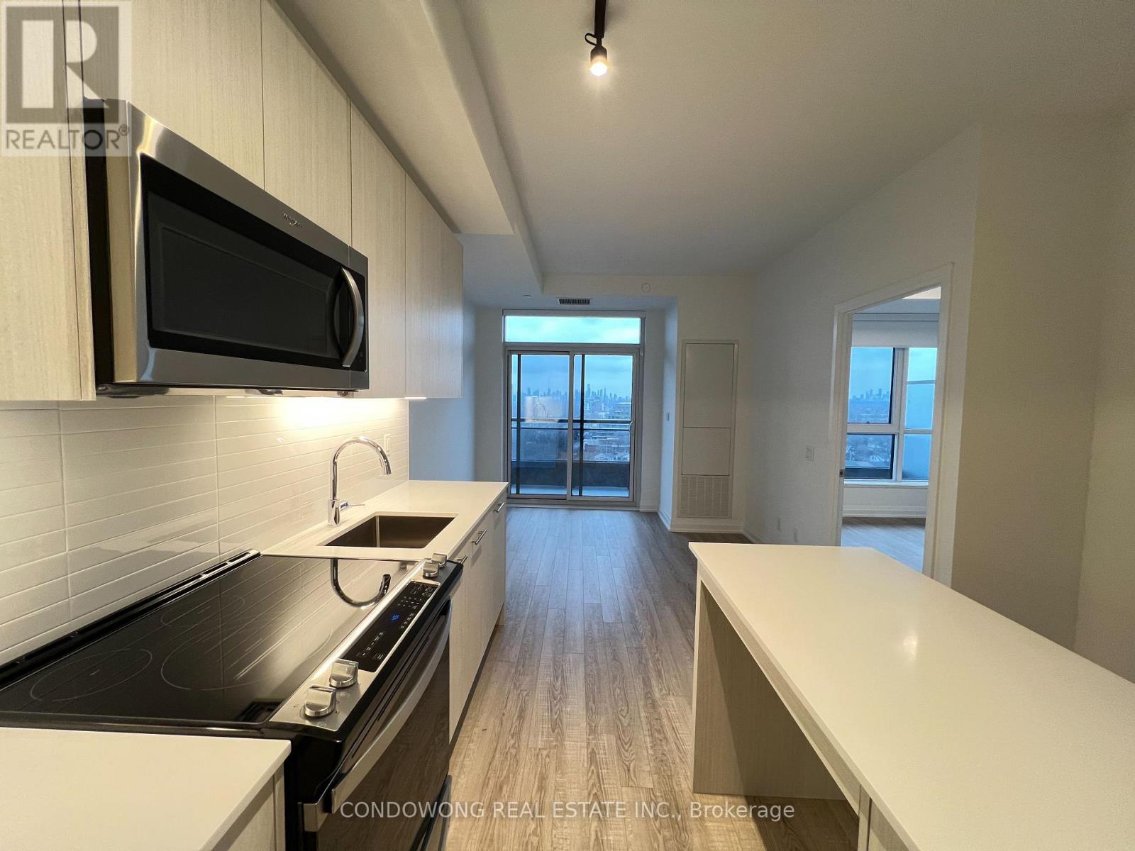 1210 - 286 Main Street, Toronto, Ontario  M4C 0B3 - Photo 3 - E12905812