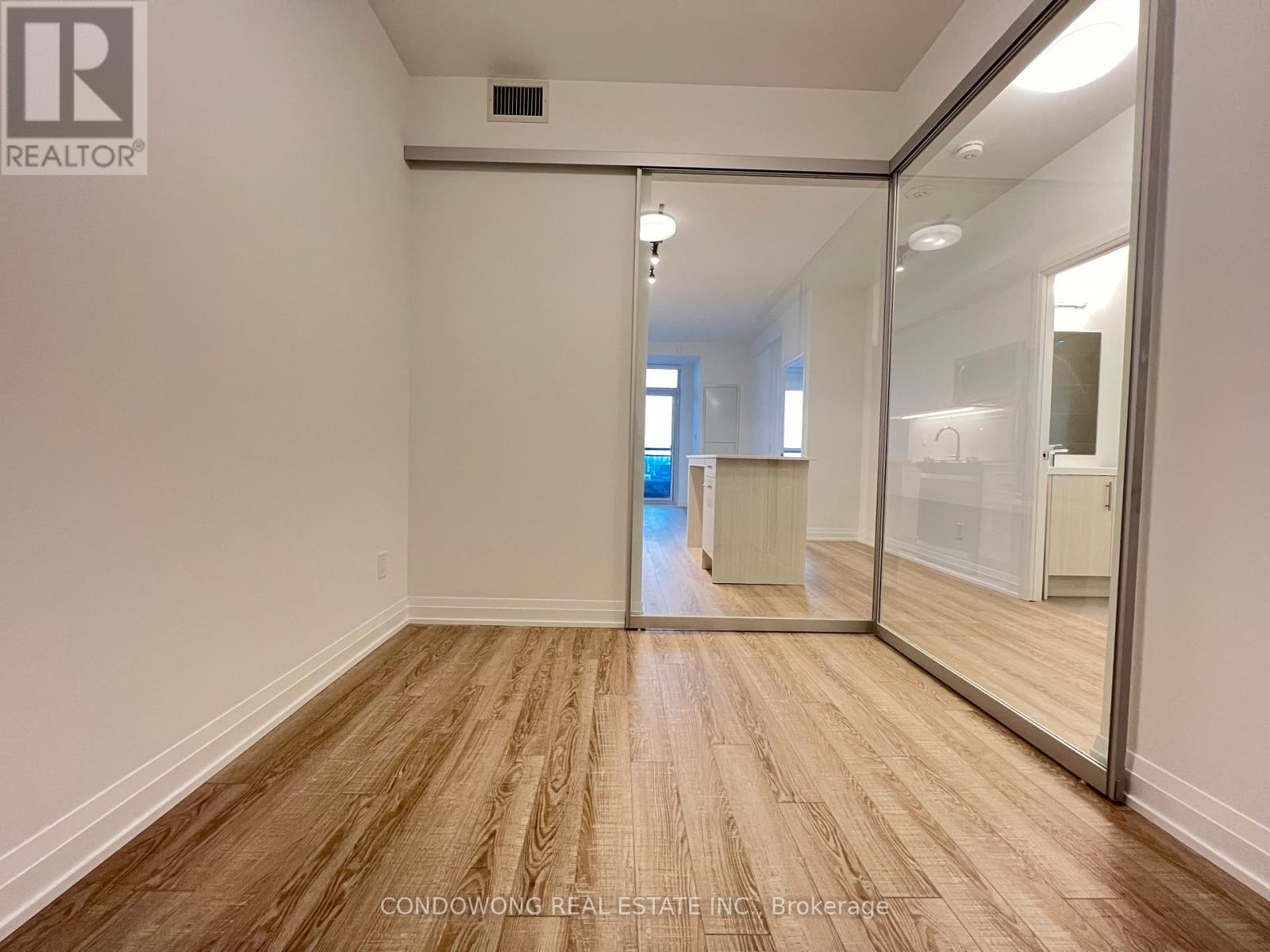 1210 - 286 Main Street, Toronto, Ontario  M4C 0B3 - Photo 9 - E12905812